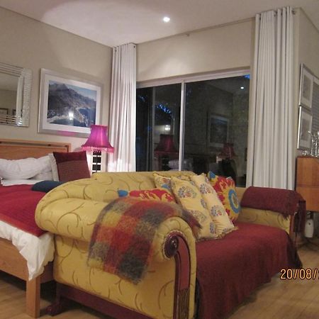 Navona Constantia Guest Cottage Le Cap Extérieur photo
