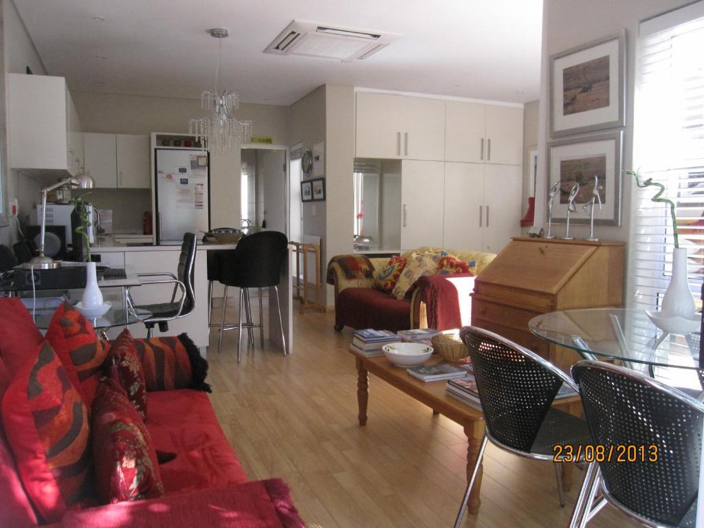 Navona Constantia Guest Cottage Le Cap Extérieur photo